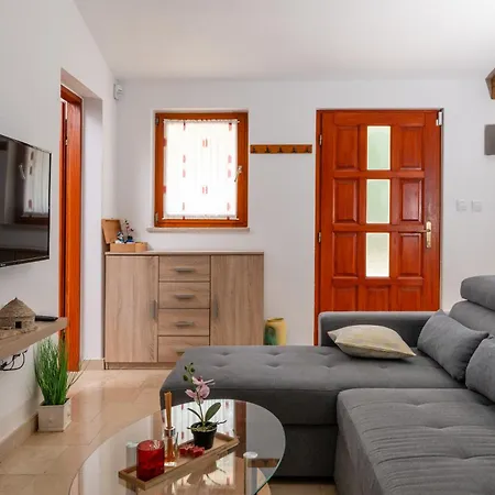 Martinetinka Villa *